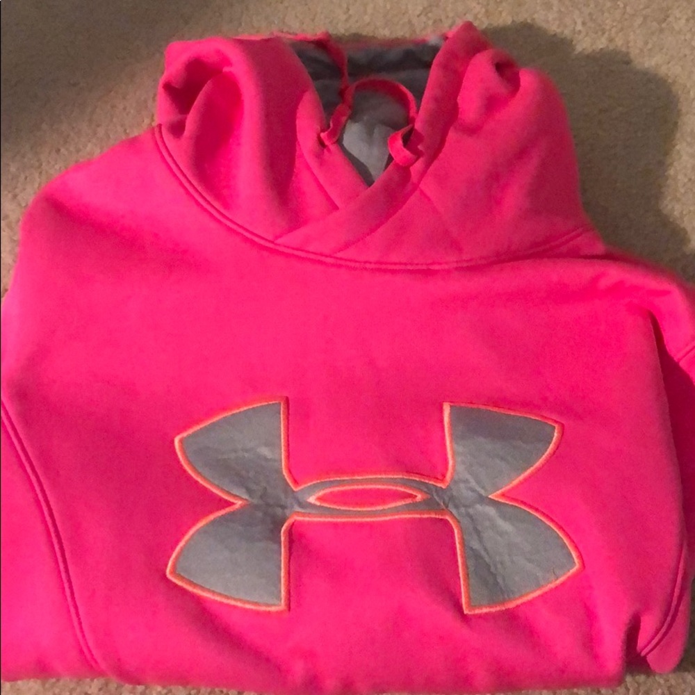 Hot pink under armor hoodie. Worn a few times.